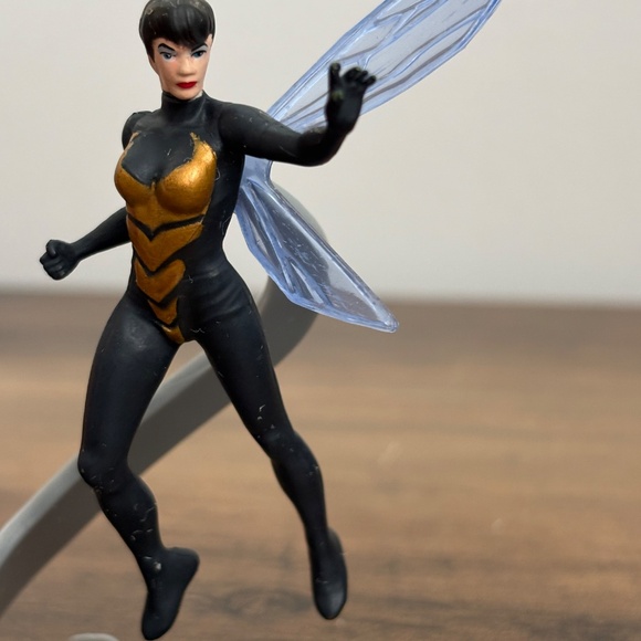 Disney Marvel Comics WASP Janet van Dyne Collectible PVC Figure Cake Topper Toy - Picture 8 of 8